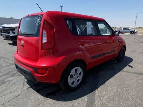 Used 2013 Kia Soul FWD image 8