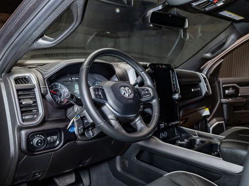 Used 2024 RAM 2500 Laramie w/ Night Edition image 15