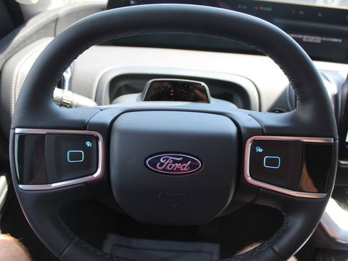 New 2026 Ford Expedition Platinum w/ Driver's Package AWD/4WD image 36