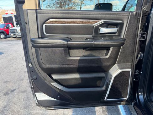 Used 2021 RAM 2500 Laramie image 36