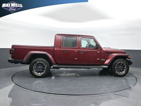 Used 2021 Jeep Gladiator Overland AWD/4WD image 8