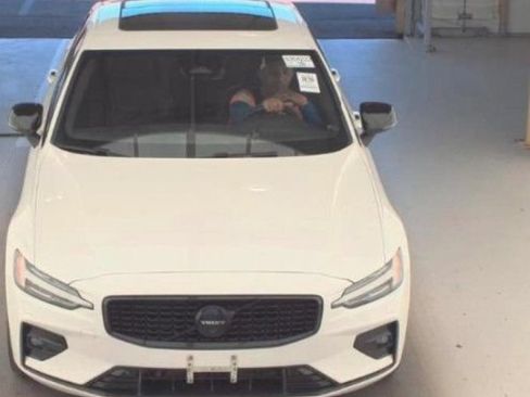 Used 2023 Volvo S60 B5 Plus w/ Climate Package AWD/4WD image 8