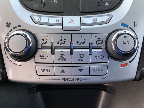 Used 2014 Chevrolet Equinox LS image 25