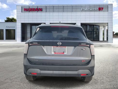 New 2026 Nissan Kicks SR FWD image 4