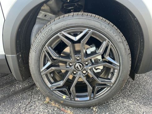 New 2026 Nissan Kicks SR w/ SR Premium Package image 11