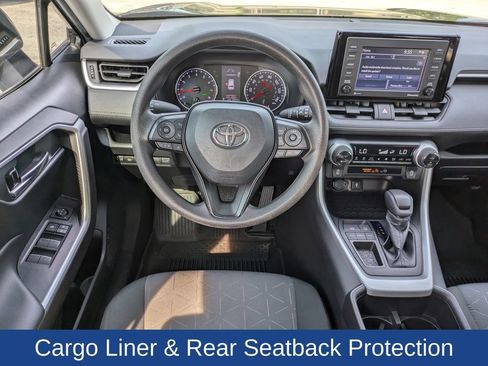 Used 2022 Toyota RAV4 XLE w/ Convenience Package FWD image 19
