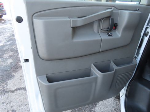 Used 2020 Chevrolet Express 2500 RWD 2500 135 w/ Safety Package image 6