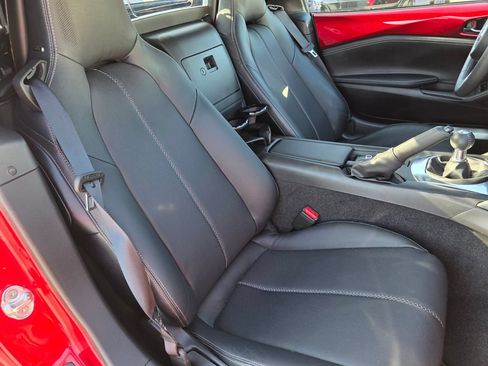 Used 2023 MAZDA MX-5 Miata Grand Touring RWD image 23