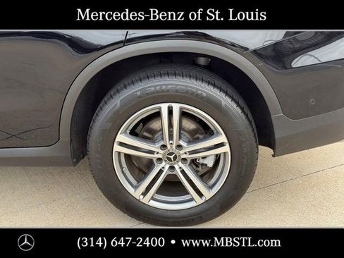 Used 2021 Mercedes-Benz GLC 300 4MATIC image 9
