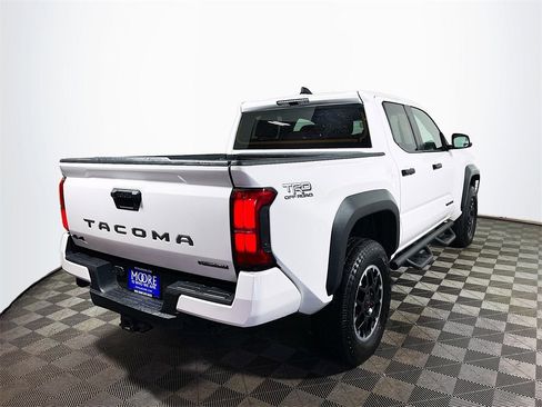 Used 2024 Toyota Tacoma TRD Off-Road image 8