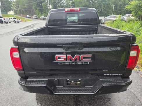 Used 2024 GMC Canyon Denali AWD/4WD image 8