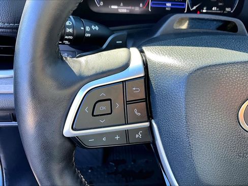 Used 2025 Toyota Grand Highlander AWD image 22