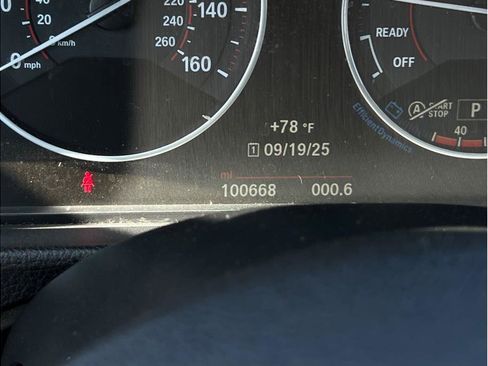 Used 2017 BMW 330i xDrive Wagon image 19