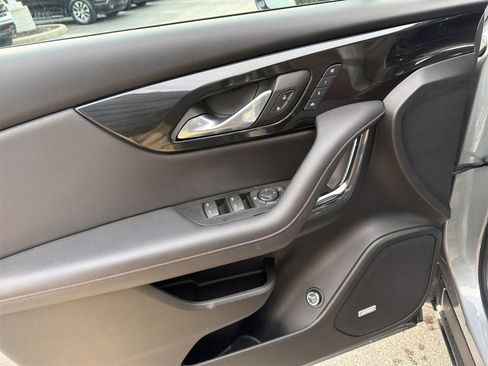 Used 2023 Chevrolet Blazer RS w/ Driver Confidence II Package image 22