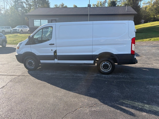 Used 2015 Ford Transit 250 130 Low Roof RWD image 10