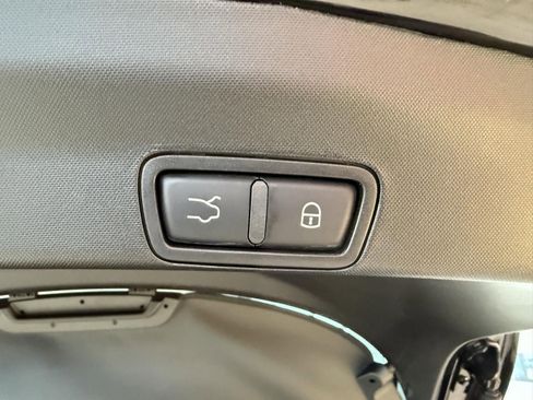 Used 2022 Alfa Romeo Stelvio Ti image 10