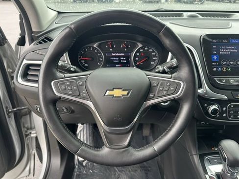 Used 2022 Chevrolet Equinox Premier image 6