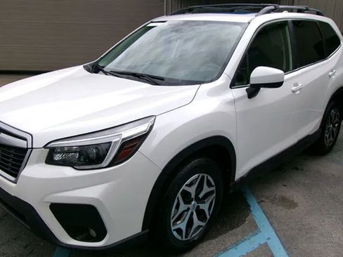 Used 2021 Subaru Forester Premium AWD/4WD image 1