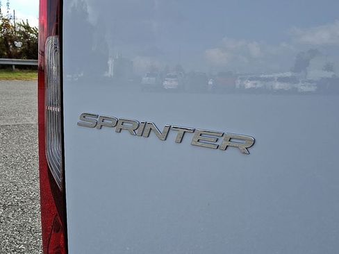 Used 2026 Mercedes-Benz Sprinter 2500 image 21