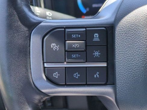 Used 2023 Ford F250 Lariat w/ Lariat Ultimate Package AWD/4WD image 17