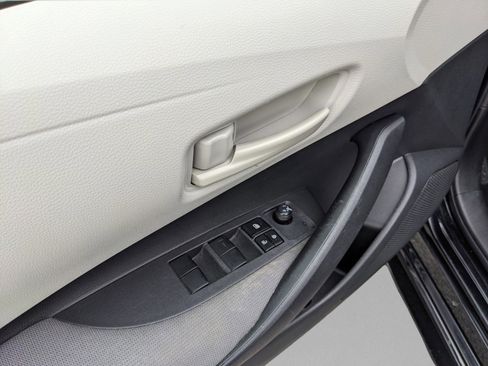 Used 2024 Toyota Corolla LE image 17