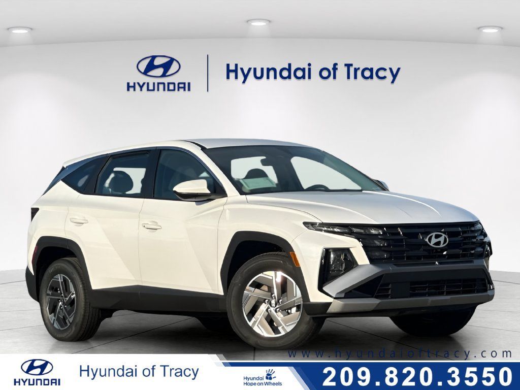 Certified 2026 Hyundai Tucson Blue SE AWD/4WD image 1