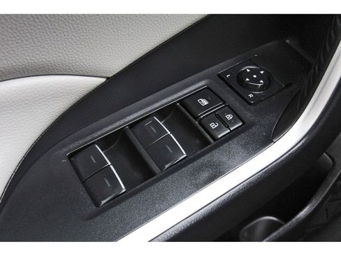 Used 2023 Toyota RAV4 XLE Premium image 23