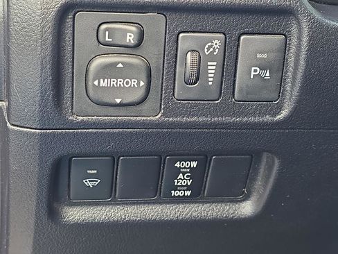 Used 2016 Toyota 4Runner Limited image 24