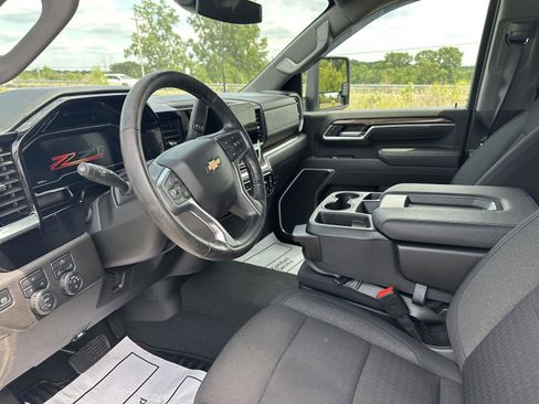 Certified 2025 Chevrolet Silverado 2500 LT w/ Convenience Package AWD/4WD image 20