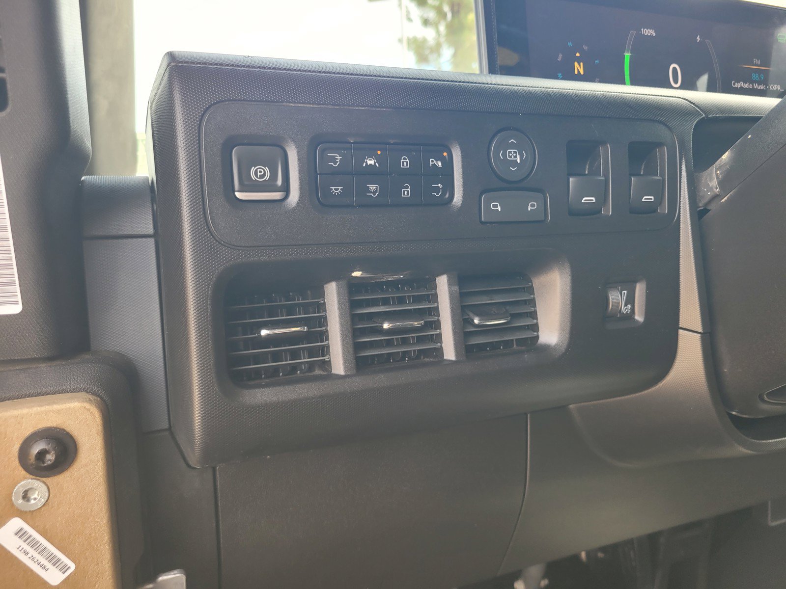 Used 2023 Chevrolet Brightdrop 600 w/ Active Safety Package 2 AWD/4WD image 9