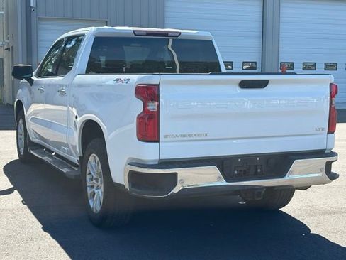 Used 2023 Chevrolet Silverado 1500 LTZ AWD/4WD image 3