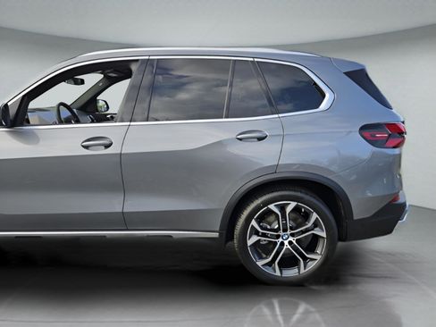 New 2026 BMW X5 sDrive40i w/ Premium Package image 39