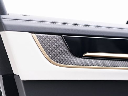 Used 2025 Porsche Cayenne GTS image 40