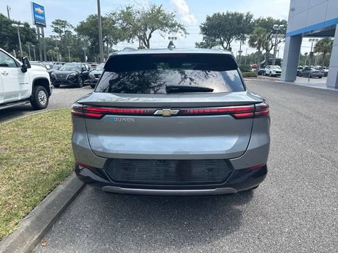 Used 2024 Chevrolet Equinox EV LT w/ LPO, Trailering Package FWD image 4