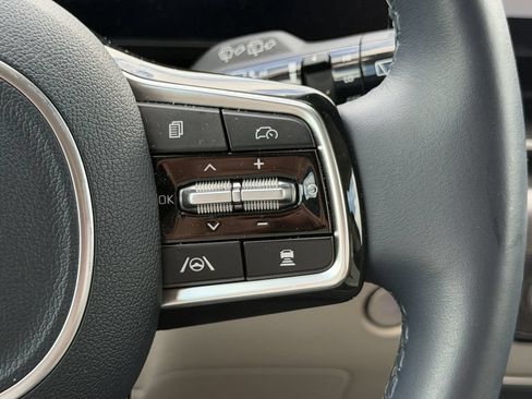 Used 2026 Kia Carnival SX Prestige FWD image 33