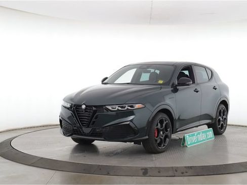 Used 2026 Alfa Romeo Tonale w/ Quick Order Package 23H Volce AWD/4WD image 10