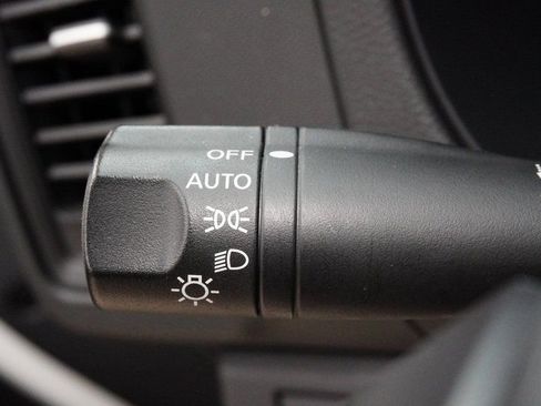 Used 2022 Nissan Frontier S w/ Technology Package image 23