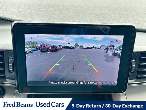 Used 2023 Ford Explorer XLT AWD/4WD image 19
