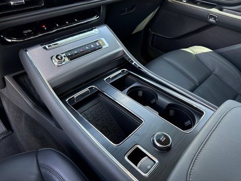 New 2026 Lincoln Aviator 2WD image 26