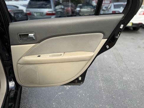 Used 2012 Ford Fusion S image 18