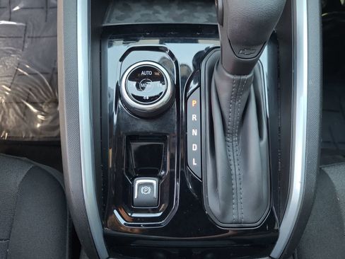 Used 2024 Chevrolet Colorado Trail Boss w/ Advanced Trailering Package AWD/4WD image 25