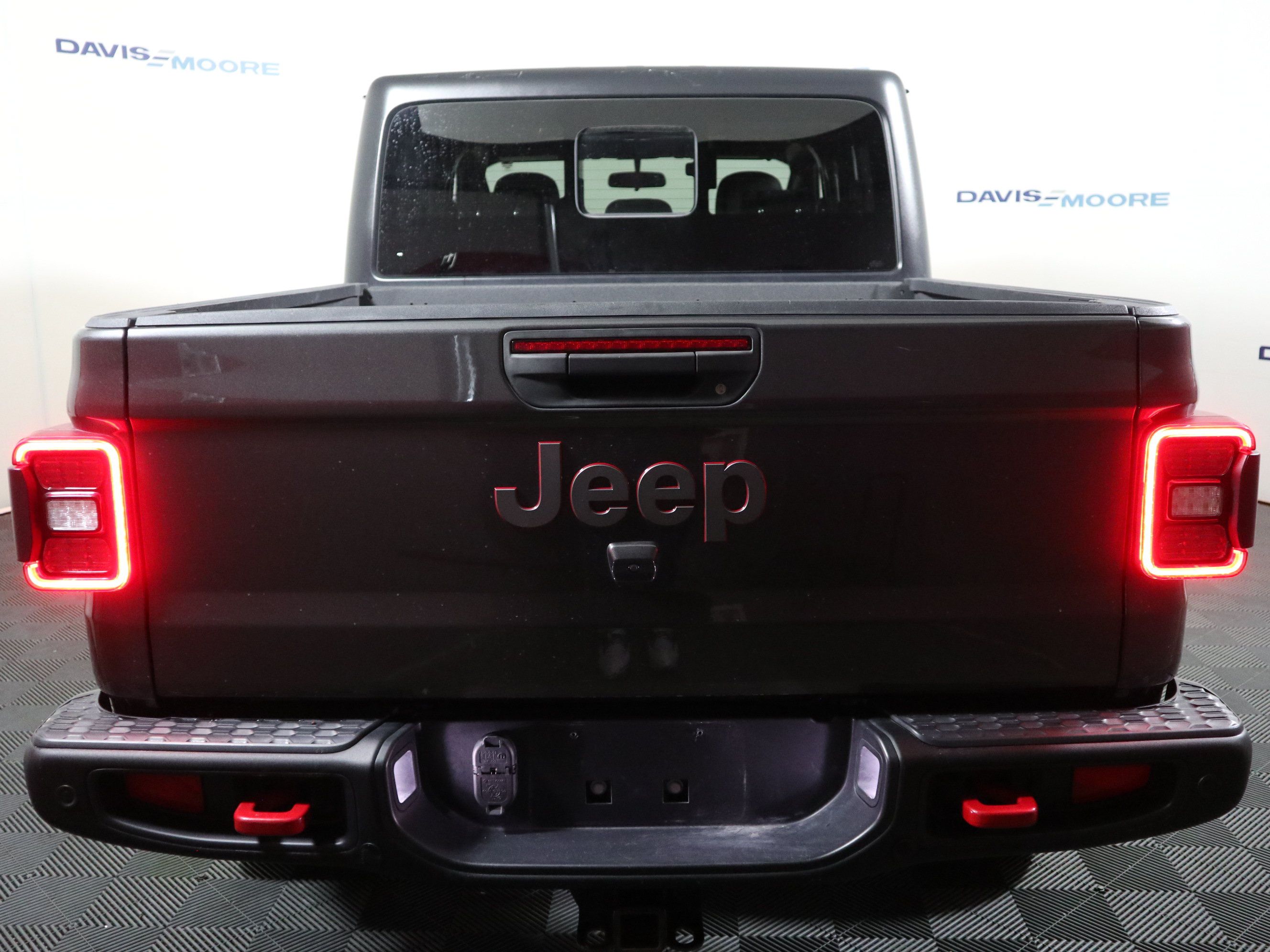 Used 2021 Jeep Gladiator Rubicon w/ Cold Weather Group AWD/4WD image 7