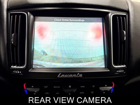 Used 2017 Maserati Levante image 26