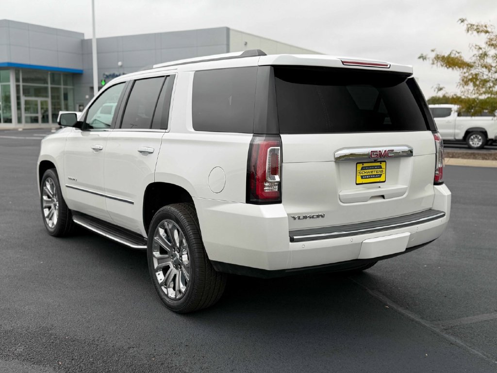 Used 2017 GMC Yukon Denali w/ Open Road Package AWD/4WD image 8