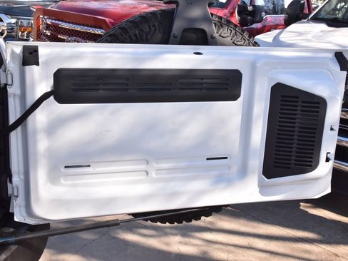 Used 2023 Ford Bronco Wildtrak image 47