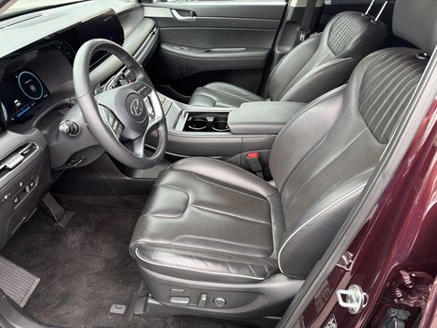 Used 2023 Hyundai Palisade Limited FWD image 9