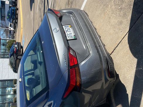 Used 2020 Nissan Altima 2.5 SR image 17