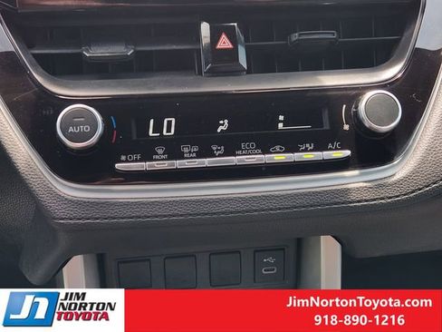 Used 2024 Toyota Corolla Cross AWD Hybrid image 21