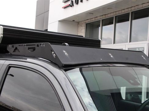 Used 2018 Toyota Tacoma TRD Sport w/ Technology Package image 34