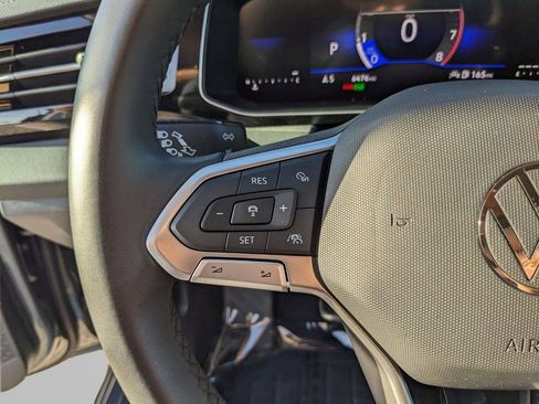 Used 2025 Volkswagen Jetta S image 25